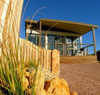 Bay of Islands Apartments - QLD Tourism