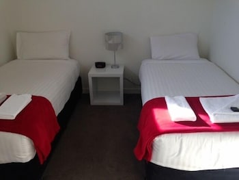 Essendon Apartments - Queensland Tourism 1