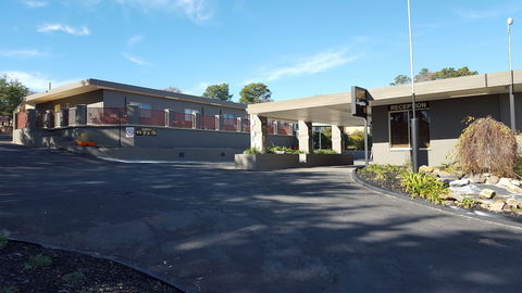 Gold Panner Motor Inn - QLD Tourism 1