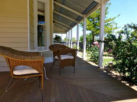 La Maison St. Arnaud - QLD Tourism 3