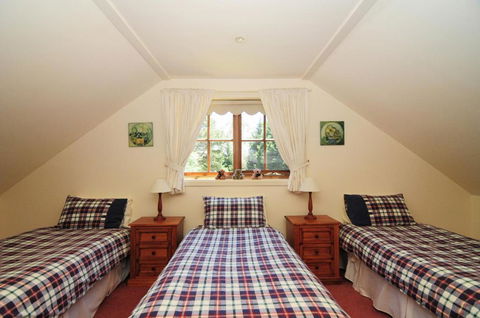 Daisy Cottage - QLD Tourism 2