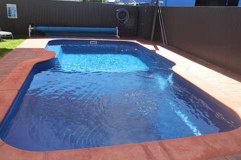 Saltbush Motor Inn - Queensland Tourism 0