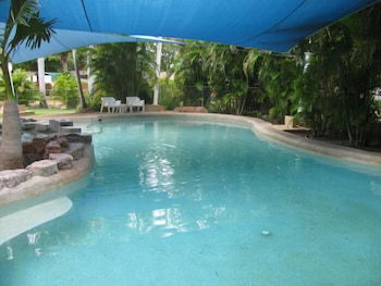 Ivanhoe Village Caravan Resort - Queensland Tourism 3