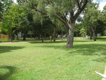 Ivanhoe Village Caravan Resort - Queensland Tourism 1