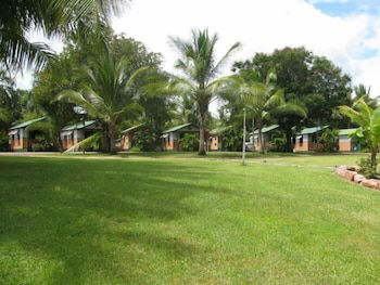 Ivanhoe Village Caravan Resort - Queensland Tourism 0