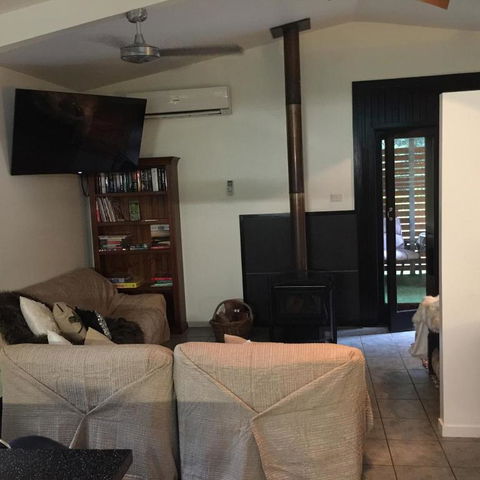 Figtree Getaway - Queensland Tourism 4