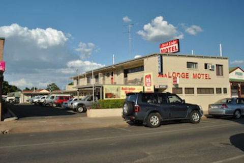 A & A Lodge Motel Emerald - QLD Tourism 0