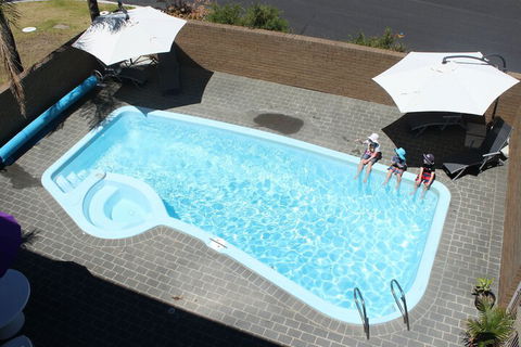 Narooma Palms Holiday Apartments - QLD Tourism 2