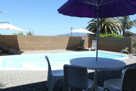 Narooma Palms Holiday Apartments - QLD Tourism 3