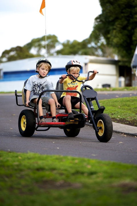 Lakes And Craters Holiday Park - QLD Tourism 2
