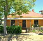 Cooma Cottage - Queensland Tourism