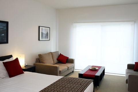 The Waves Apartments - QLD Tourism 3