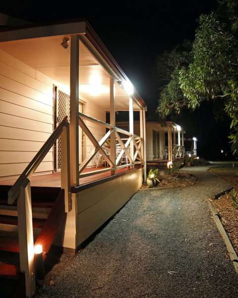Cape Jervis Holiday Units - QLD Tourism 4