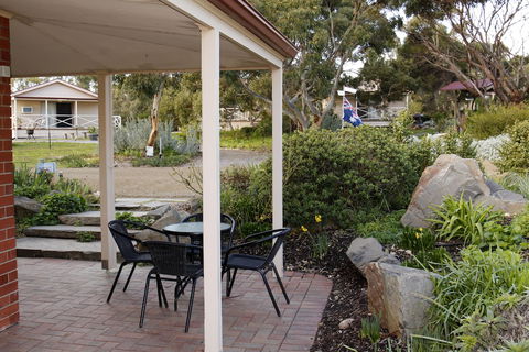 Cape Jervis Holiday Units - QLD Tourism 0