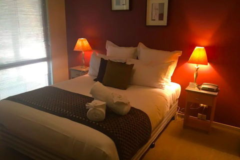 Idyllic Retreat For 4 People In Beautiful Otway Ranges, Recharge & Refresh In Hot Tub - QLD Tourism 6