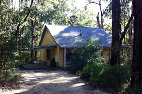 Idyllic Retreat For 4 People In Beautiful Otway Ranges, Recharge & Refresh In Hot Tub - QLD Tourism 0