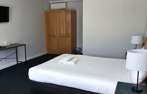 Hilton Motel - QLD Tourism 6