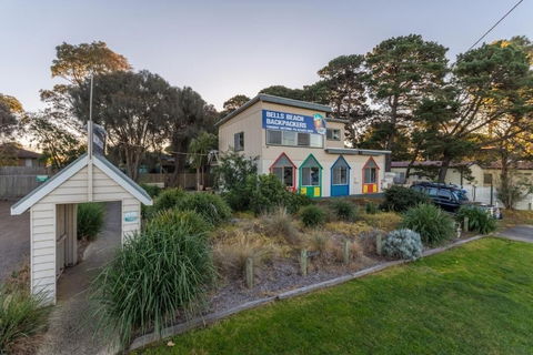 Bells Beach Backpackers - QLD Tourism 5