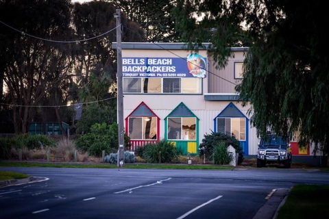 Bells Beach Backpackers - QLD Tourism 2