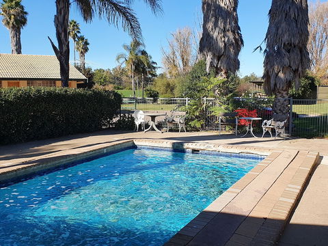 McNevin's Tamworth Motel - Queensland Tourism 3