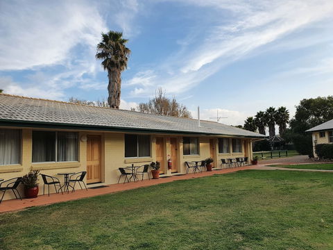 McNevin's Tamworth Motel - Queensland Tourism 1