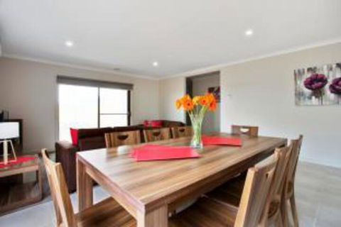 Serviced Houses Point Cook - Queensland Tourism 2
