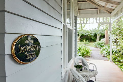 Heytesbury House - QLD Tourism 1