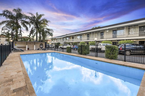Park Motor Inn - Queensland Tourism 1
