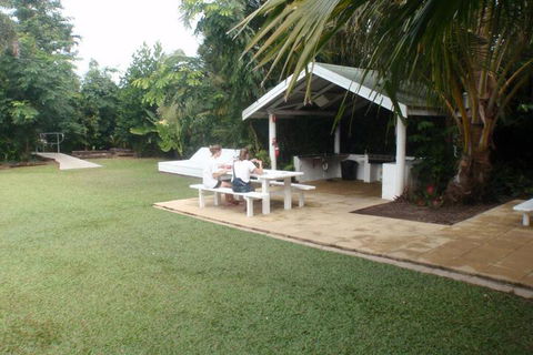 Absolute Backpackers Mission Beach - Queensland Tourism 1