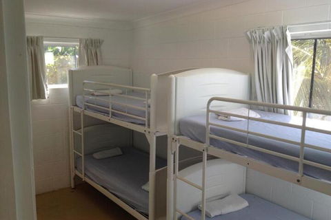 Absolute Backpackers Mission Beach - Queensland Tourism 2