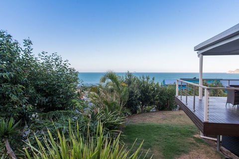 Hydeaway Bay Beach House - Queensland Tourism 2