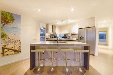 Hydeaway Bay Beach House - Queensland Tourism 5