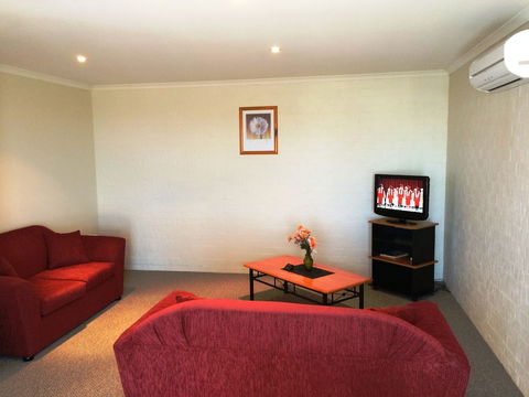 Heritage House Motel & Units - QLD Tourism 5