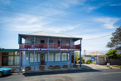 Heritage House Motel & Units - QLD Tourism 0