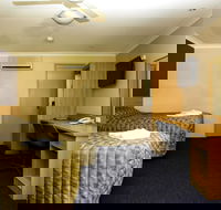Sun Palms Motel - Queensland Tourism