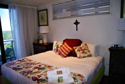 Sunrise Cove Holiday Apartments - QLD Tourism 6