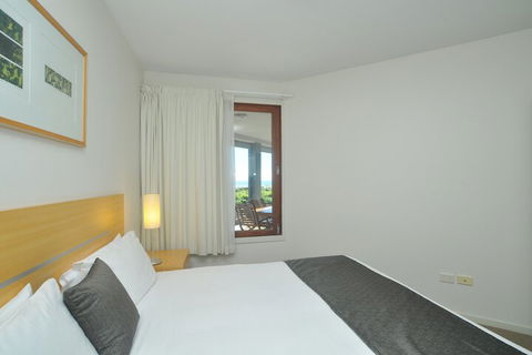 Lennox Holiday Apartments - QLD Tourism 3