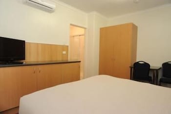 Bamboo Motor Inn - QLD Tourism 4