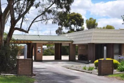 Keith Motor Inn - QLD Tourism 0