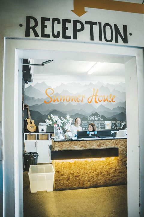 Summer House Backpackers - QLD Tourism 1