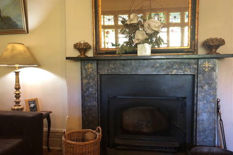 Glenella Guesthouse - Queensland Tourism 4