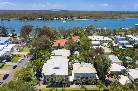 Sunset Cove Noosa - QLD Tourism 2