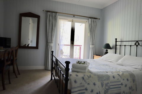 Hilltop On Tamborine - QLD Tourism 2