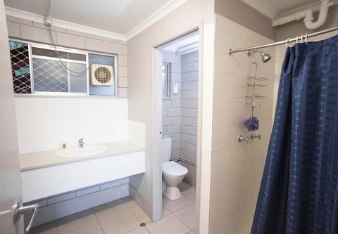 Airlie Beach YHA - Hostel - Queensland Tourism 4