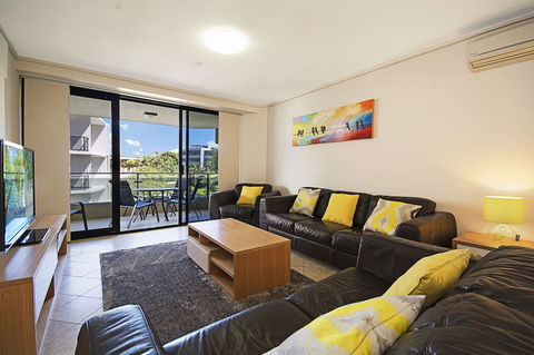 Clubb Coolum Beach Resort - Queensland Tourism 2