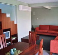 Red Brier Cottage Accommodation - Queensland Tourism