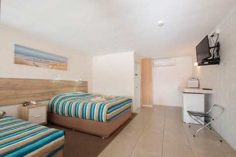 A & A Motel - Queensland Tourism 2