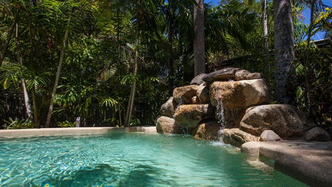 Cassawong Cottages - Queensland Tourism 2