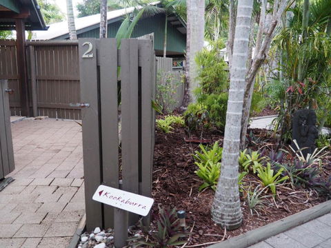 Cassawong Cottages - Queensland Tourism 1