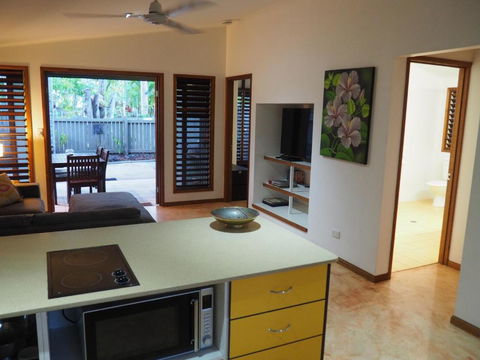 Cassawong Cottages - Queensland Tourism 4